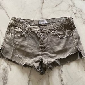 Khaki green free people shorts size 29